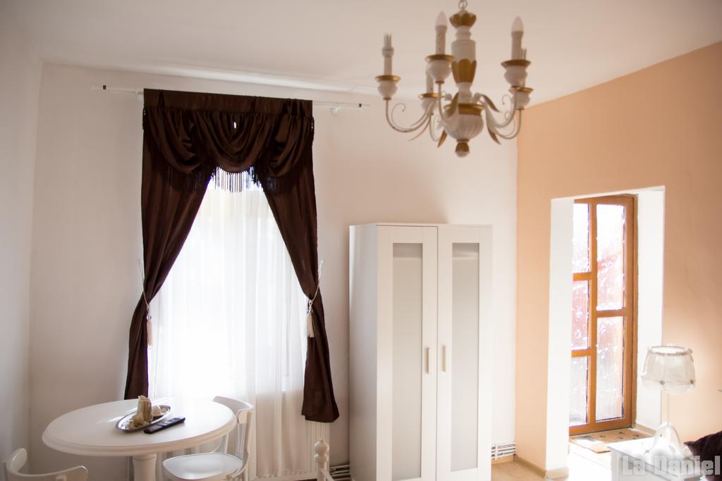 La Daniel Hotel Sibiu Esterno foto
